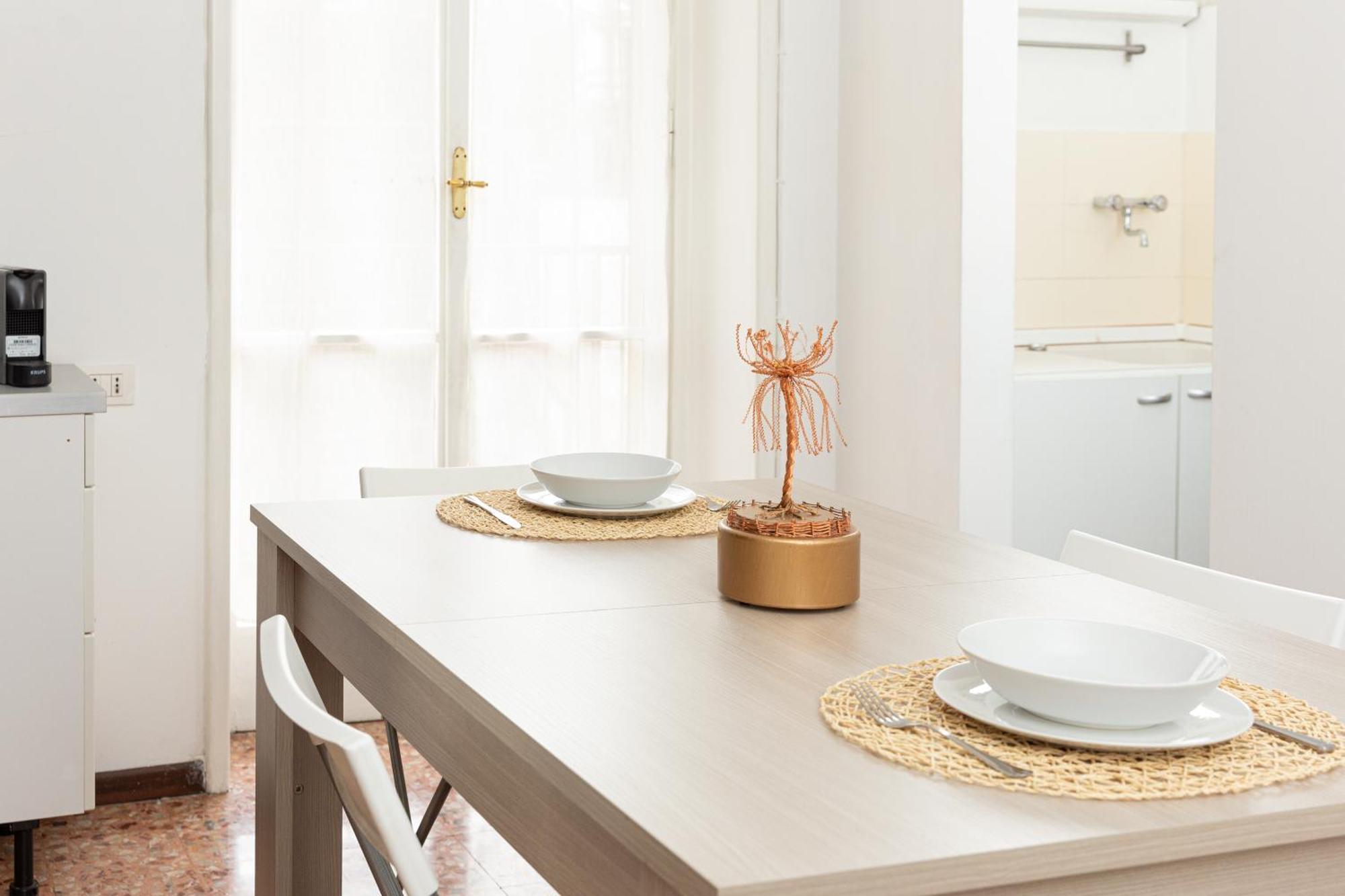 Picasso - Spacious Exclusive Apartment Mailand Exterior foto